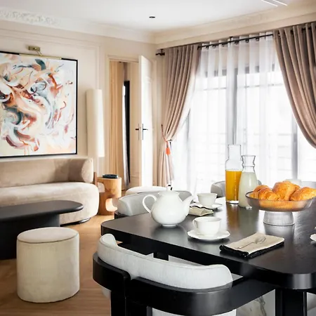 Luxury Marais Boulevard Saint Denis - Merveil