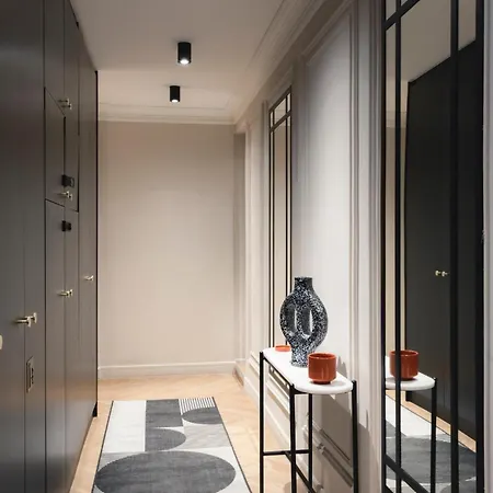 Luxury Marais Boulevard Saint Denis - Merveil Apartamento